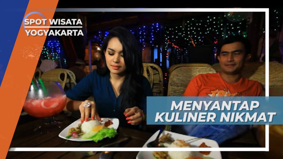 Menyantap Kelezatan Kuliner Khas Yogyakarta, Ditemani Es Kelapa Jumbo