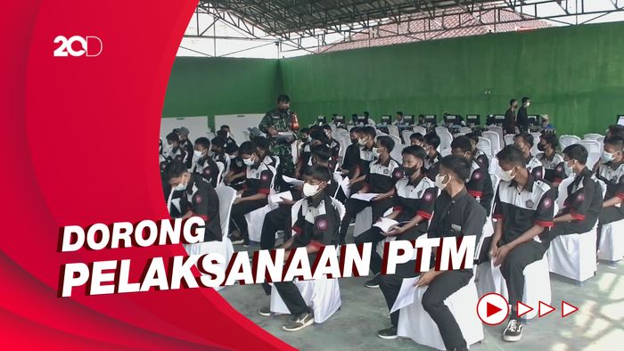 Vaksinasi Massal Pelajar di Subang: Ada yang Antusias sampai Takut