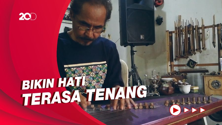 Belajar Seni Pupuh yang Sarat Pesan Moral