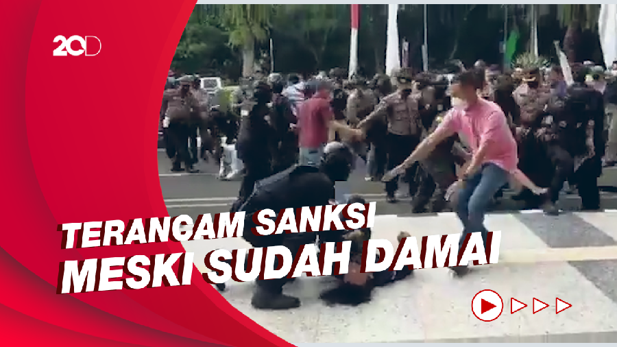 Fakta-fakta Gaya Smackdown Polisi Bubarkan Demo Mahasiswa di Tangerang