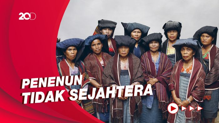 Jerit Perajin Dibalik Keindahan Kain Ulos Khas Batak