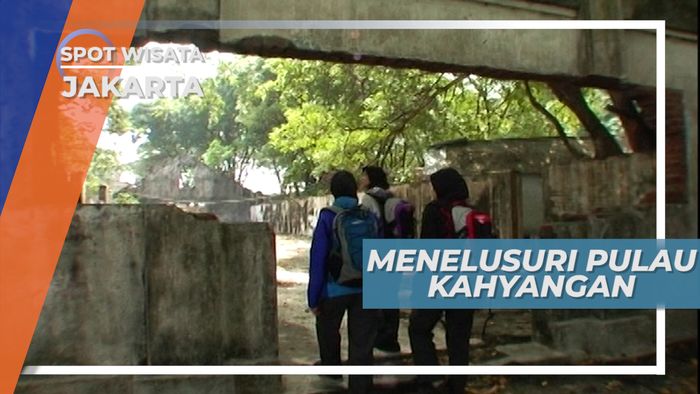 Sisa Bangunan Gudang Besar di Pulau Khayangan, Kepulauan Seribu
