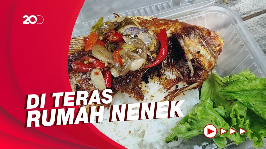 Santai di Halaman Rumah Sambil Makan Tilapia Bakar Sambal Matah