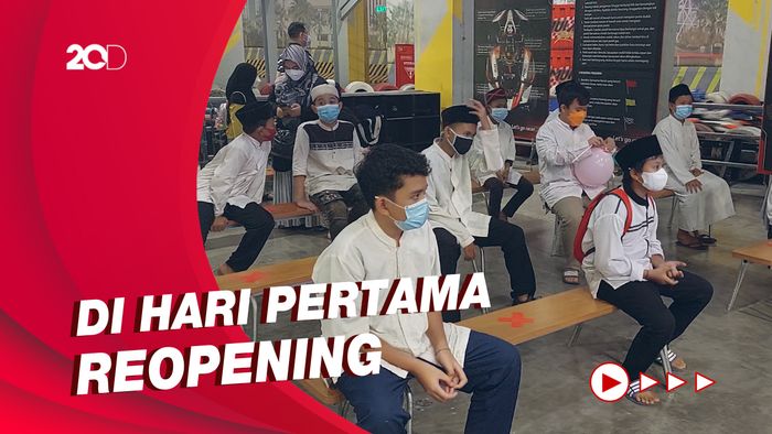 100 Anak Yatim Diundang untuk Seru-seruan di Trans Studio Cibubur
