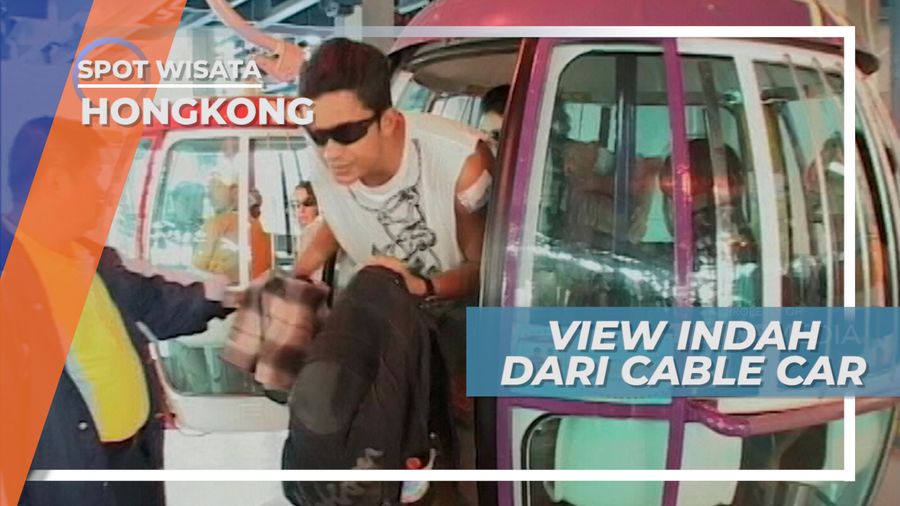 Kereta Gantung dengan Panorama Kota Hongkong