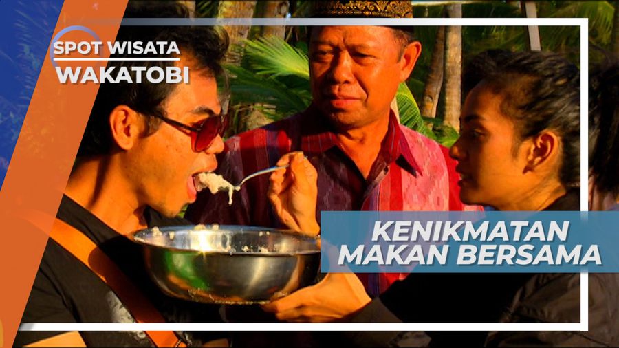 Makan Bersama dengan Warga Wakatobi