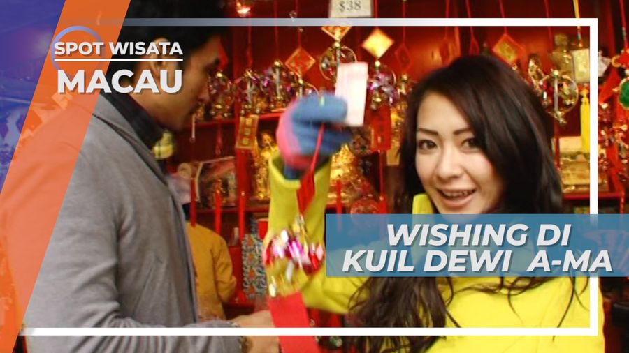 Memanjatkan Harapan di Depan Wishing Well Kuil Dewi A-Ma Macau