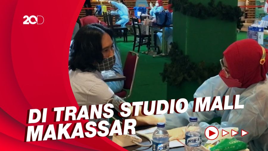 Momen Menkes-Chairul Tanjung Tinjau Vaksinasi CT Corp Makassar