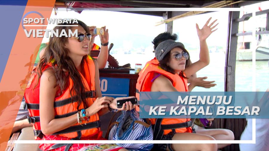 Menuju Ha Long Bay Menggunakan Kapal Ukuran Besar, Vietnam
