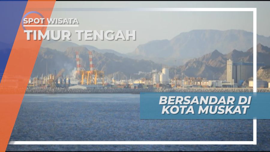 Bersama Kapal Pesiar Sandar Di Demaga Laut Kota Muscat Oman Timur Tengah