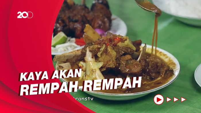 Bikin Laper: Sate Buntel Jumbo H. Bejo yang Jadi Favorit Jokowi