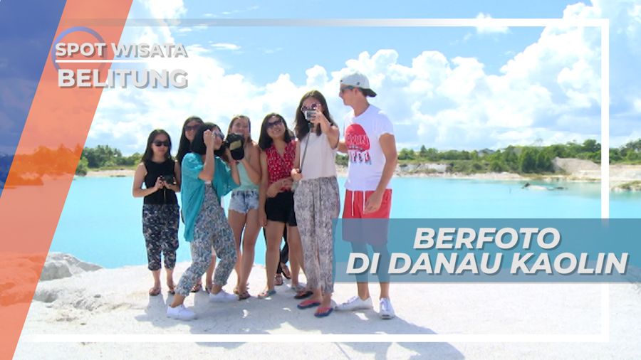 Cekrak-cekrek, Berpose Cantik di Danau Kaolin, Belitung
