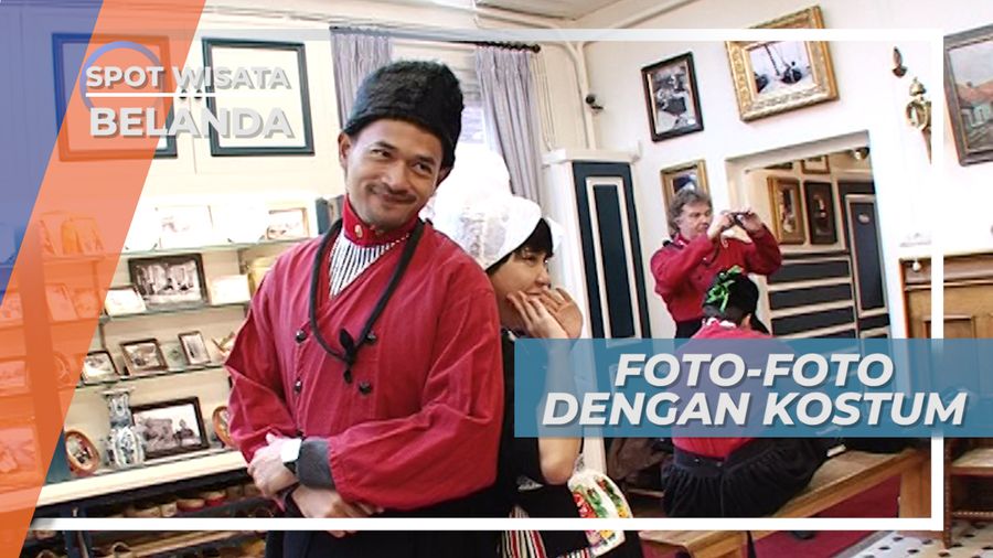 Foto Seru dengan Pakaian Daerah Khas Belanda