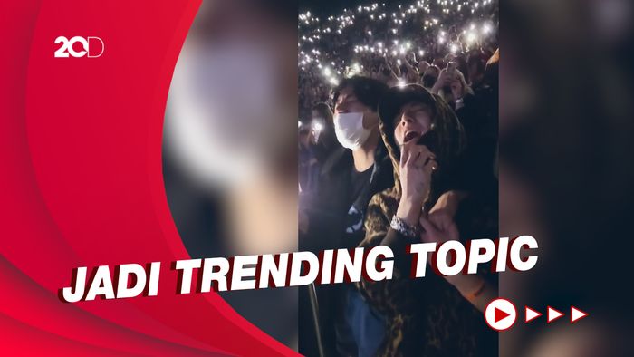 Momen Member BTS Nobar Konser Harry Styles yang Bikin Heboh