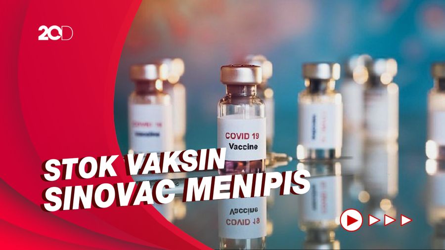 Menkes Rayu Warga Vaksin Pakai AstraZeneca-Pfizer