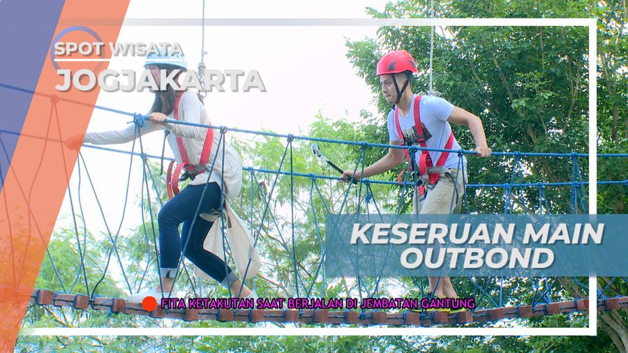 Mencoba Melintasi Jembatan Gantung di Hutan Wisata Kalibiru Yogyakarta
