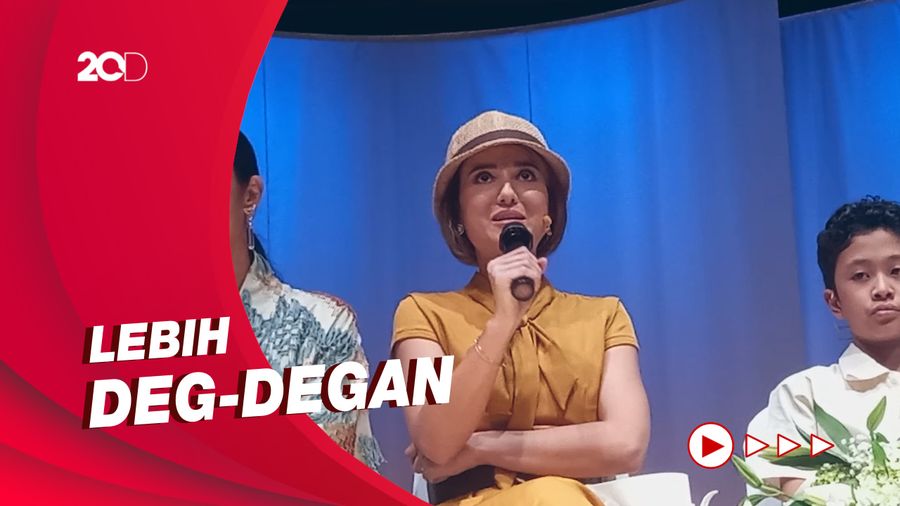 Pengalaman Pertama Julie Estelle Main Teater Live