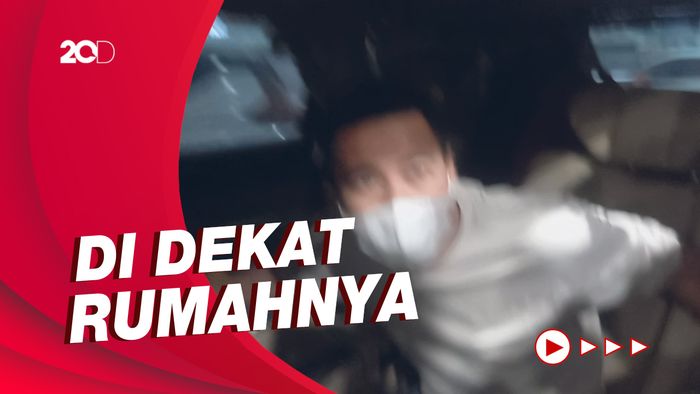 Raffi Ahmad Gerak Cepat Kubur Ari-ari Baby R 