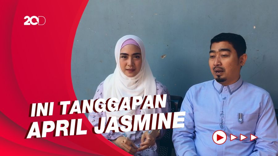 Istri Ustaz Solmed Dijulitin Netizen Gegara ke Mal Naik Moge