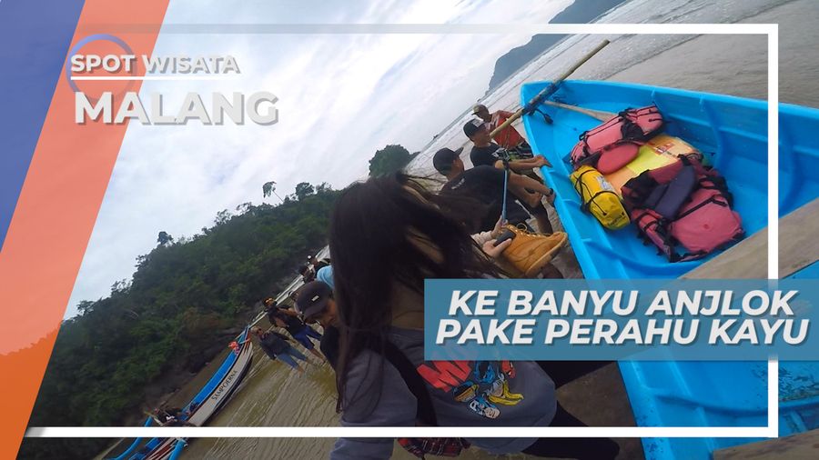 Menikmati Perjalanan Naik Perahu Menuju Banyu Anjlok, Malang
