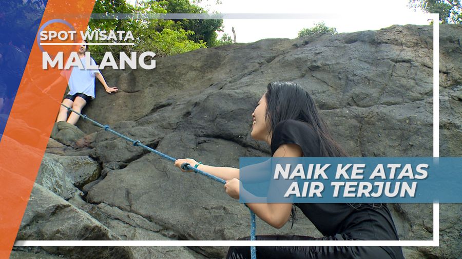 Bebatuan Besar Dilalui demi Mencapai Puncak Air Terjun Banyu Anjlok, Malang