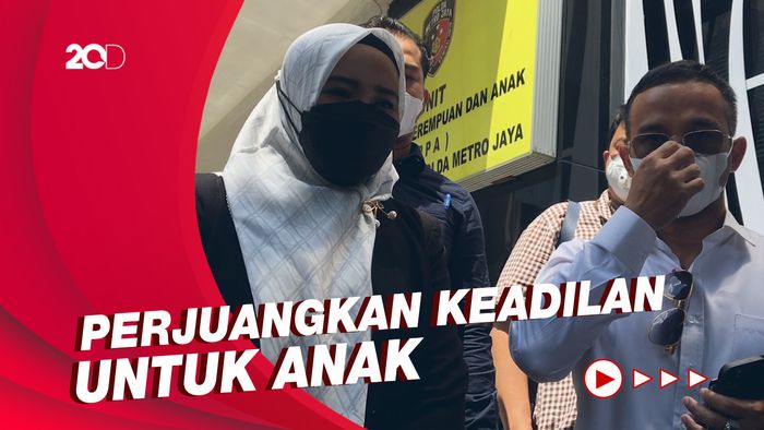 Bambang Pamungkas Dipolisikan Amalia Fujiawati