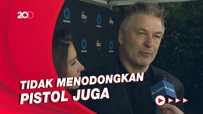 Alec Baldwin Bantah Tarik Pelatuk Saat Insiden Penembakan Kru Film Rust