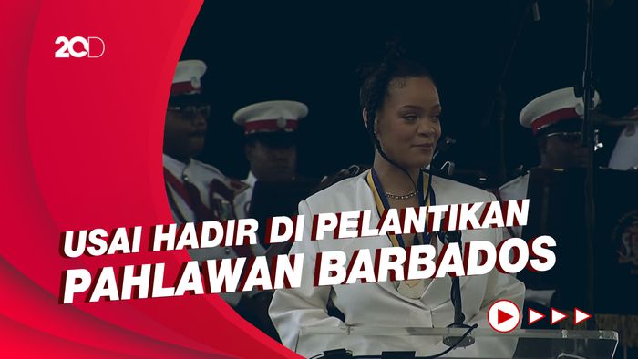 Rihanna Jawab soal Rumor Hamil