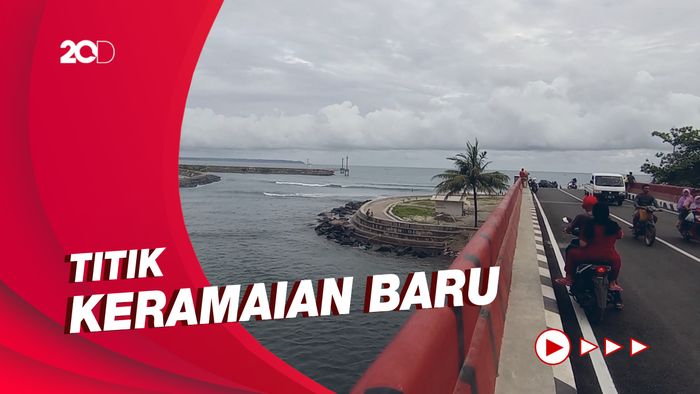 Asyiknya Jalan-jalan ke Jembatan Merah di Pantai Pangandaran