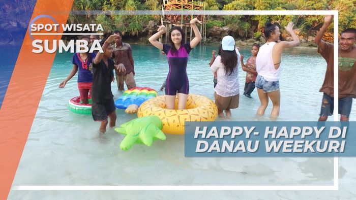 Melepas Penat dengan Bersenang-senang di Danau Weekuri, Sumba