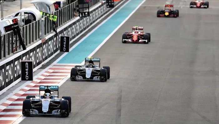 Rio Haryanto Jadi Pembalap Terburuk F1 2016