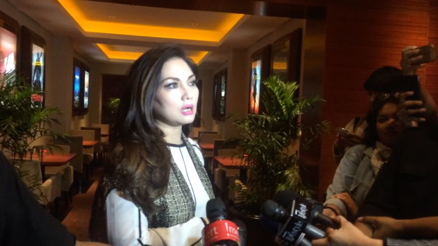 Nia Daniaty Kabur Ditanya Perceraian Anak