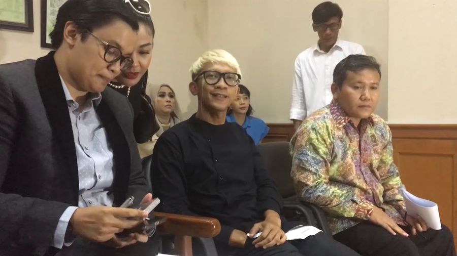Aming Blak-blakan Kenapa Tak Sanggup Nafkahi Evelyn