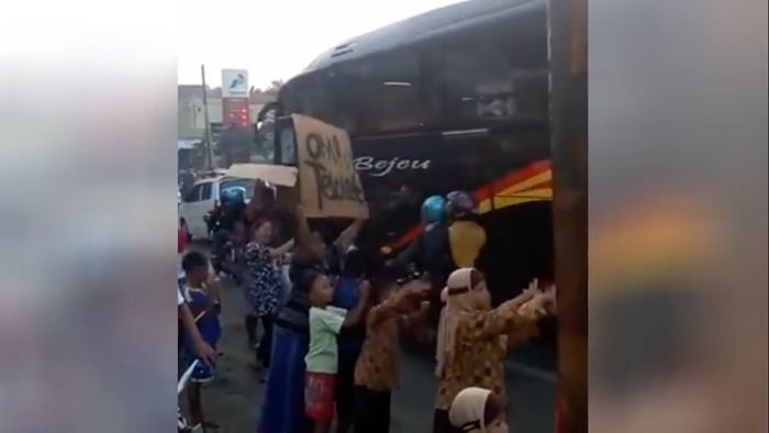 Ini Asal Mula Om Telolet Om yang Kini Jadi Fenomena Dunia