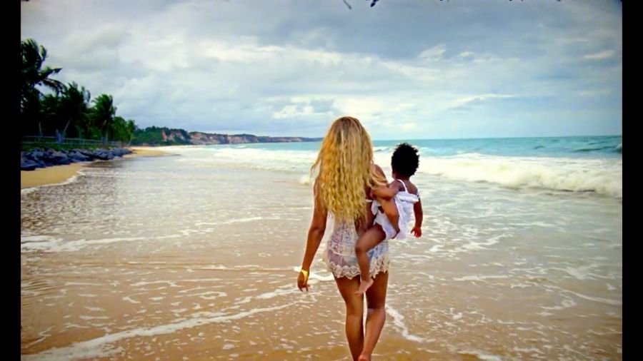 Beyonce Hamil Anak Kembar