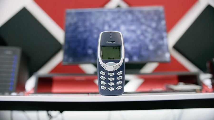 Ketika Nokia 3310 Dijadikan Alat Pemuas Wanita