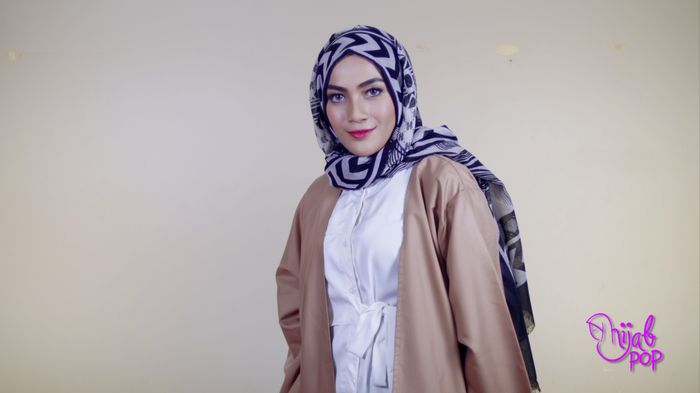 Tutorial: Hijab with Scarf