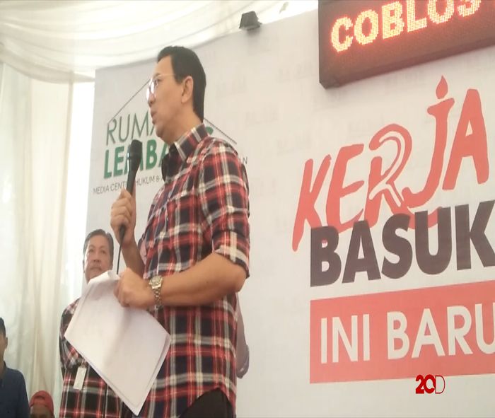 Tak Lelah Seharian Sidang, Ahok Tetap Temui Konstituen