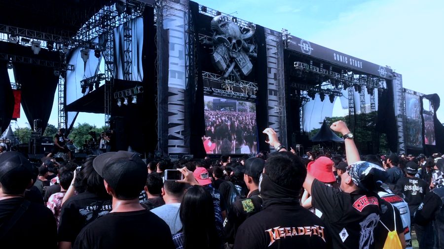 Burgerkill Sukses Buat Penonton Hammersonic 2017 Mosing Bersama