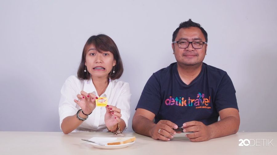 Unboxing Oleh-Oleh: Selai Vegemite