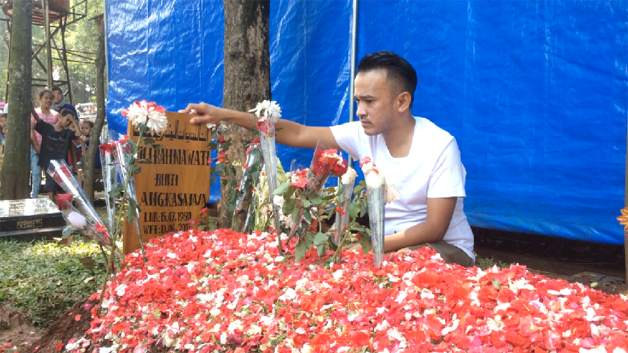 Ruben Onsu Ungkap Jupe Jual Berlian untuk Bangun Mushola 