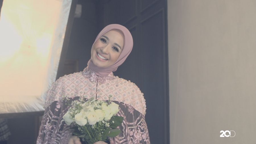 Celeb Of The Month: Photoshoot Laudya Cynthia Bella