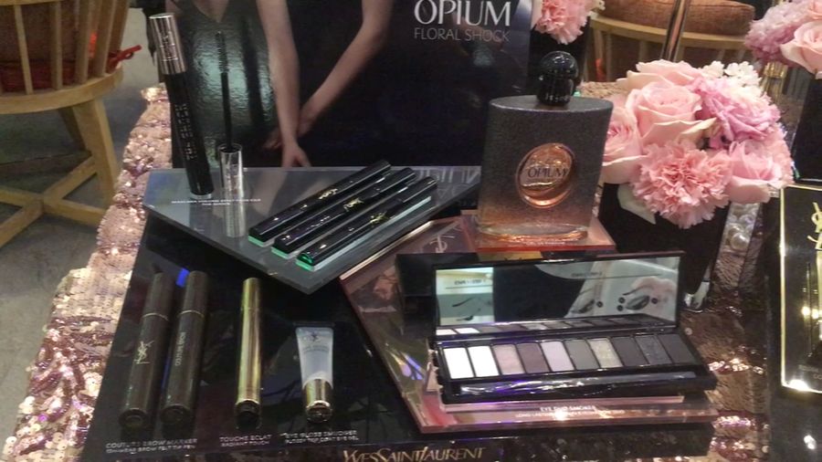 Tampilan Tegas dan Berani ala YSL Beauty The Shock
