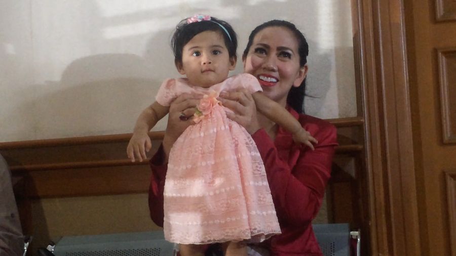 Venna Melinda : Vania Athabina Kiriman Allah