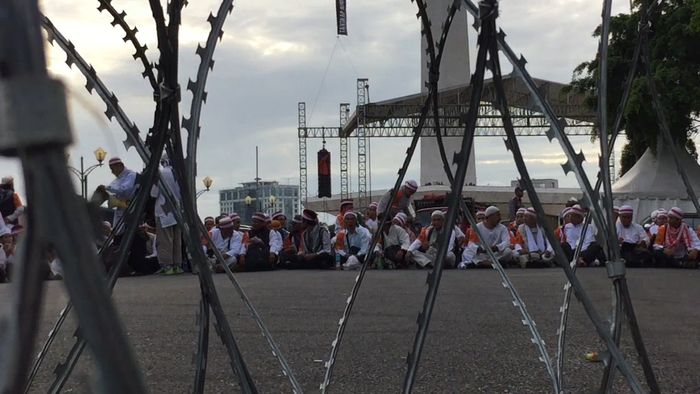 Massa GNPF MUI Mulai Padati Monas 