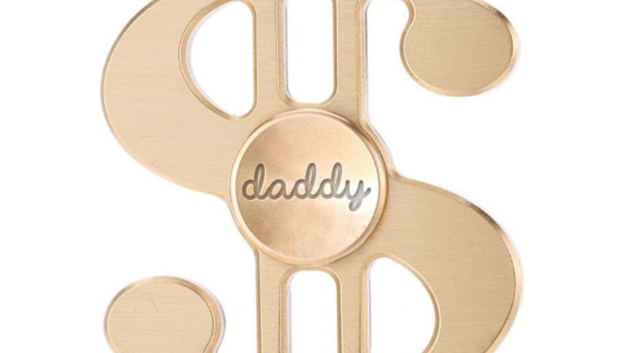 Ketika Kim Kardashian Ikut Jualan Fidget Spinner