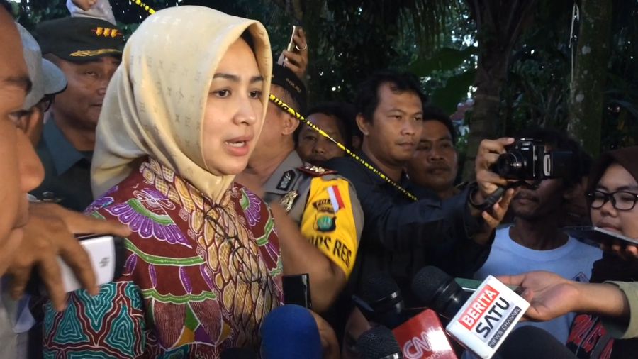 Airin Datangi Lokasi Penggerebekan