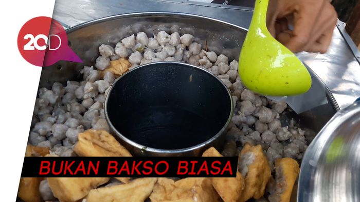 Bukan Cilok, Ini Pentol Kojek Khas Jawa Timur