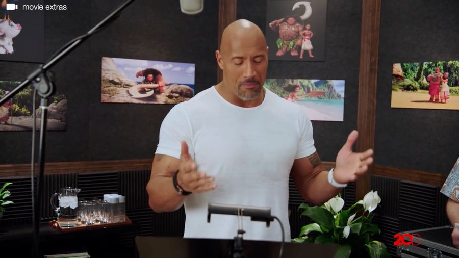 Lihat Dwayne Johnson Bernyanyi dengan Imut untuk Moana