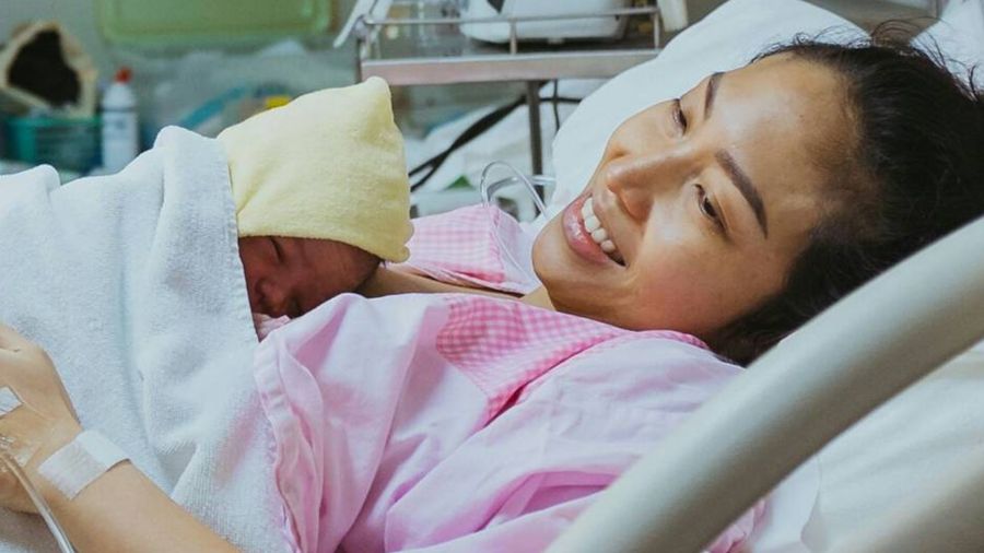 Ayu Dewi dan Regi Datau Dikaruniai Anak Kedua